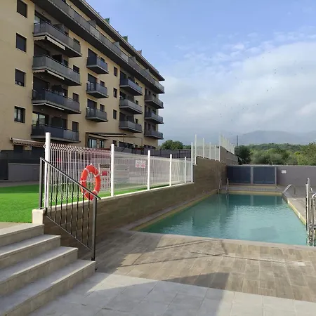 Nuevo Con Piscina Y Amplio Balcon *